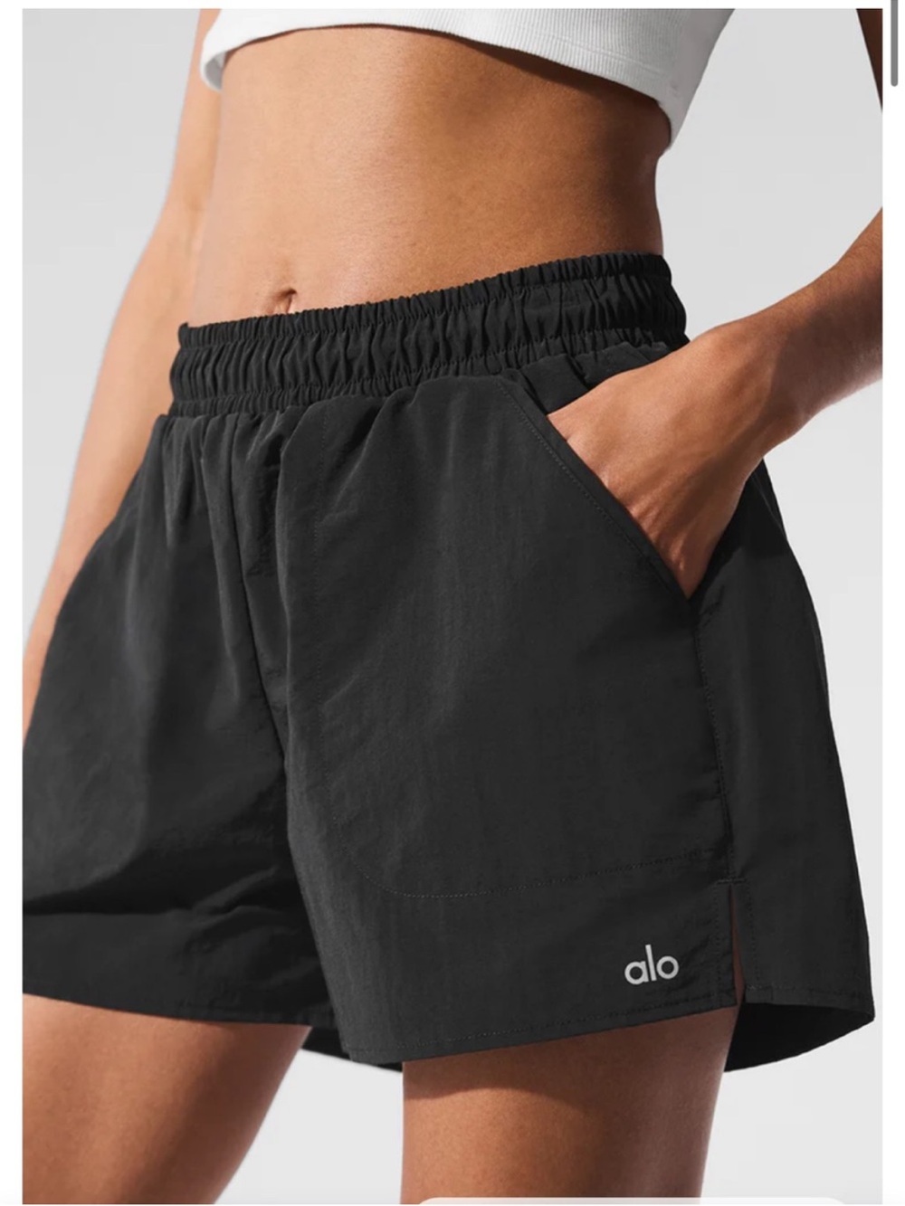 NEW! Alo Women’s Black Alumni Shorts Medium